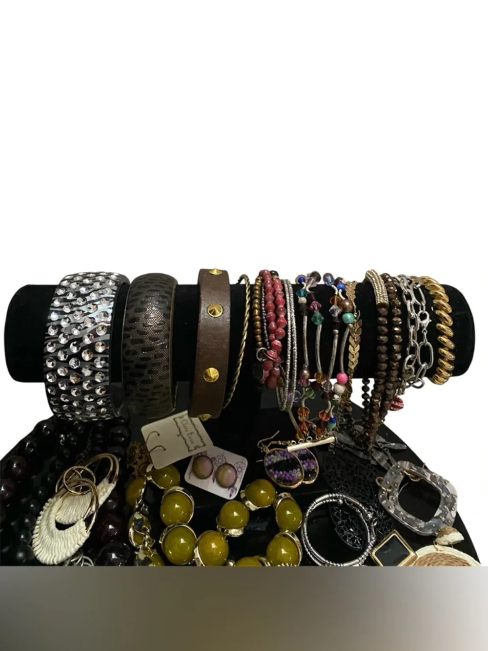 55 Piece mixed jewelry lot(RESERVED) - Picture 6 of 6